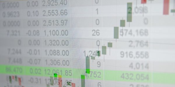 Quelle est la différence entre last, ask, bid, high, low, 24h volume, change, etc ?