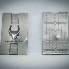 Plaque En Titane Pour Sauvegarde Phrases Seed Crypto - Portefeuille Froid Bitcoin Ethereum (avec Poinçon)