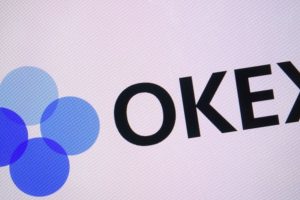 OKEx nie les accusations de wash trading et lance un défi à 100 BTC