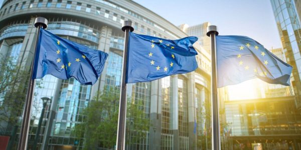 Officiel : l’UE confirme son positionnement strict sur les stablecoins