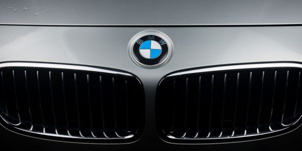 BMW commence à utiliser la blockchain pour sa chaîne logistique