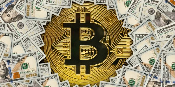 Obtenir du Bitcoin à moitié prix pour le halving, l'offre limitée de Crypto.com