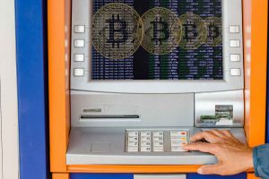 Ciphertrace : les distributeurs à Bitcoin seraient utilisés pour blanchir des fonds