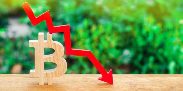 Le Bitcoin (BTC) décroche et entraîne le marché dans une chute brutale