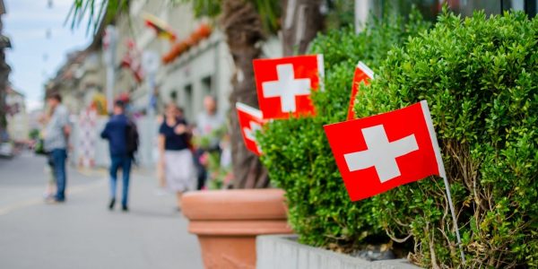 Le canton suisse de Zoug accepte le Bitcoin et l'Ether pour le paiement des impôts