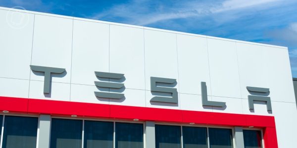 Tesla détient encore près d'un milliard de dollars en cryptomonnaies