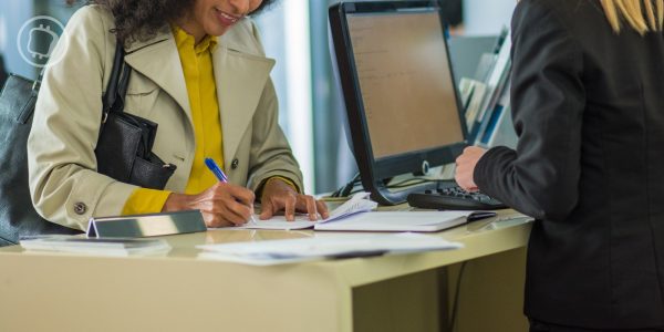 3 296 agences bancaires fermées en 5 ans en France : l'ère de la finance décentralisée en marche ?