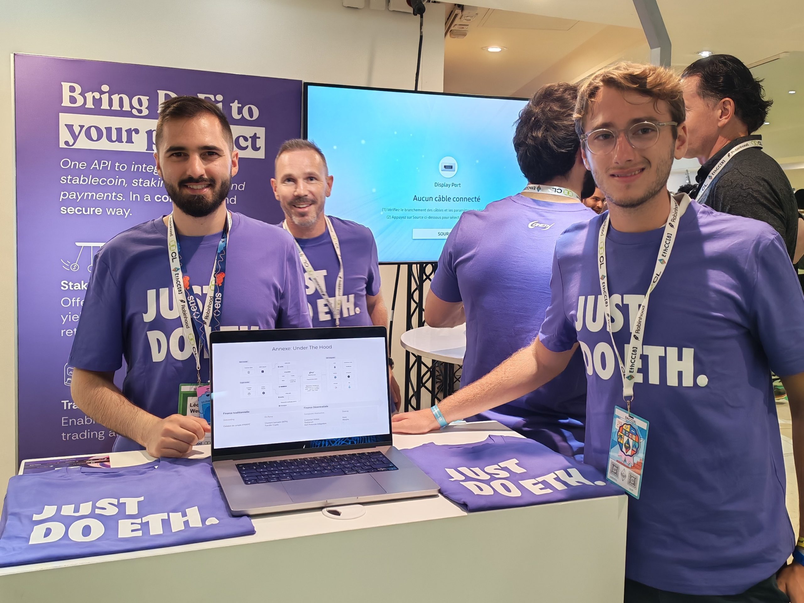 Stand Cometh EthCC 8 Cannes