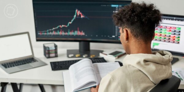 Moins d'actions, plus de cryptos : la génération Z se tourne massivement vers les investissements alternatifs, selon Coinbase